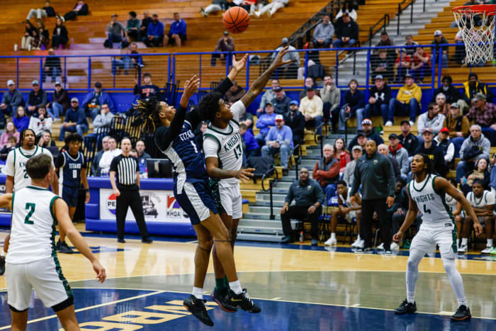 Peoria Richwoods Illinois Lee's Summit West Missouri boys basketball January 20 2024 Nate Latsch 25623